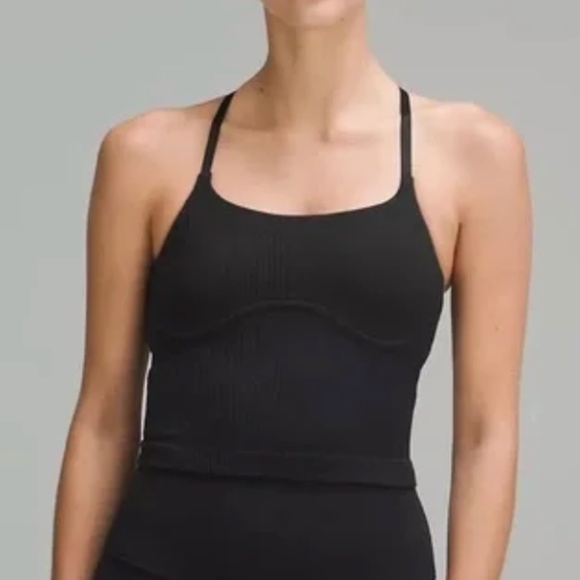 Lululemon Strappy Seamless Yoga Shelf Tank in Black - Picture 2 of 6